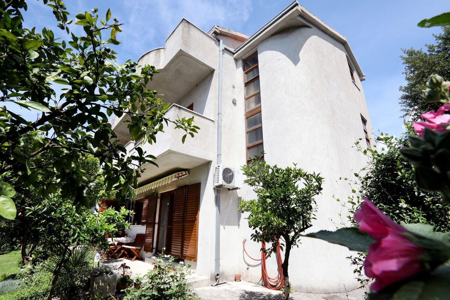 Apartment Lidia Kastela Exterior photo